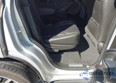2019 Chevrolet Tahoe Lt z USA, uszkodzony, nr VIN 1GNSCBKC0KR240660